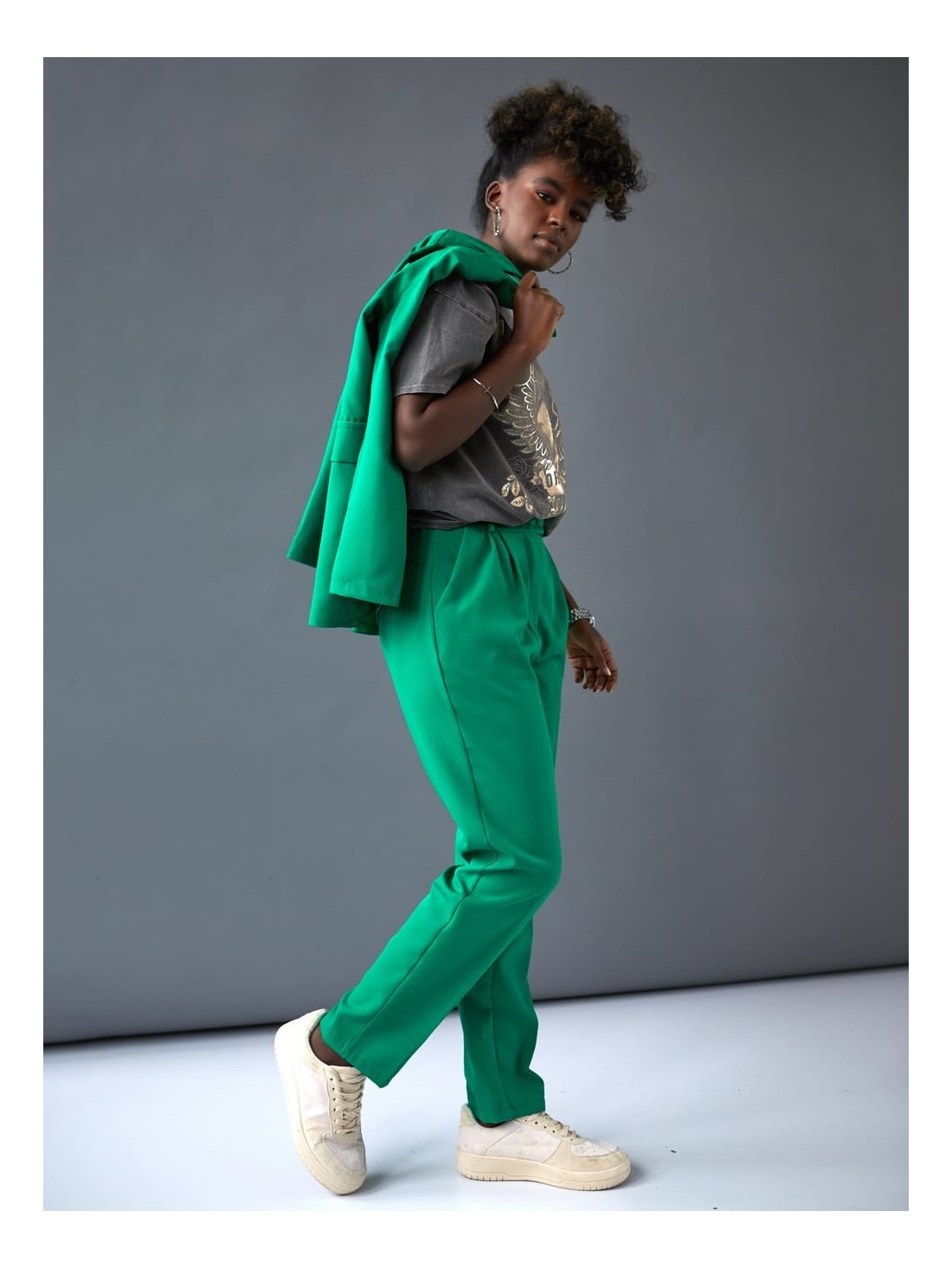 Elegant green cigarette pants with a crease SFMY16767 - Online store - Boutique